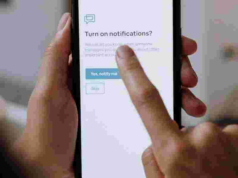 Cara Efektif Mengurangi Screen Time Harian - Metode Menghalangi Durasi Memandang Layar: Melindungi Kesehatan serta