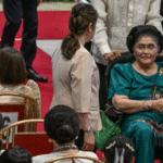 Kepala negara Marcos Memohon Seluruh Menterinya Mundur