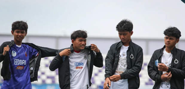 18 Pemeran Membawa Kembali Beker dari Piala Gothia 2025