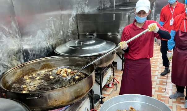 Menyajikan Cita Rasa Nusantara bagi Jemaah Haji di Mekkah