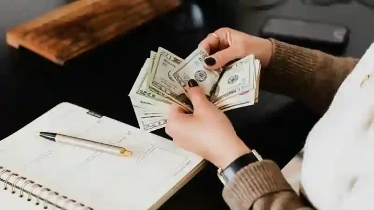 Mengelola Pengeluaran Harian Membantu Meningkatkan Stabilitas Keuangan - Kemantapan finansial ialah salah satu