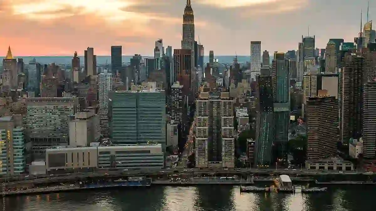 Perlombaan kasino di New York memasuki fase kritis karena proposal-proposal utama menghadapi pengawasan publik dan komite