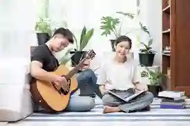 Musik Memberikan Energi Positif Dalam Aktivitas Sehari Hari - Nada muncul nyaris di tiap pandangan kehidupan orang.