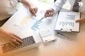 Tips Mengelola Uang Tambahan Dengan Bijak Dan Efektif - Tiap orang tentu sempat memperoleh duit bonus di luar