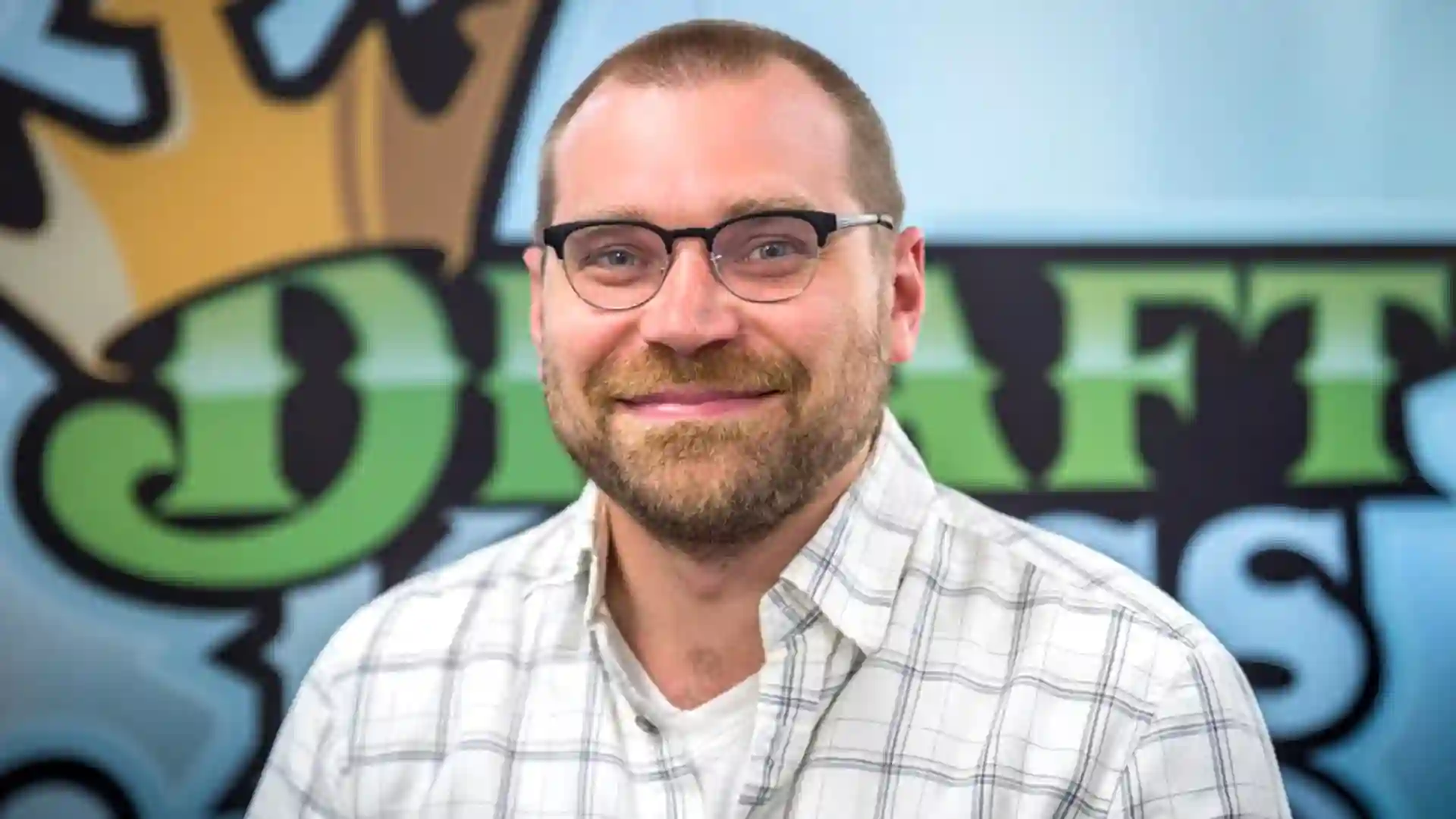 Salah satu pendiri DraftKings, Matt Kalish, akan keluar sebagai presiden, namun tetap menjadi anggota dewan direksi