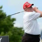 Trump Hadiahkan Putter Golf Mendiang PM Jepang Shinzo Abe dari PM Baru Jepang