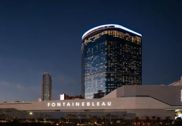 Fontainebleau melanjutkan penawaran parkir mandiri gratis untuk pengemudi di Nevada hingga 31 Mei